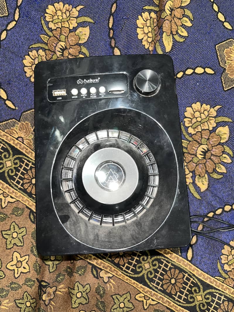 Audionic Max 230 9/10 condition 2
