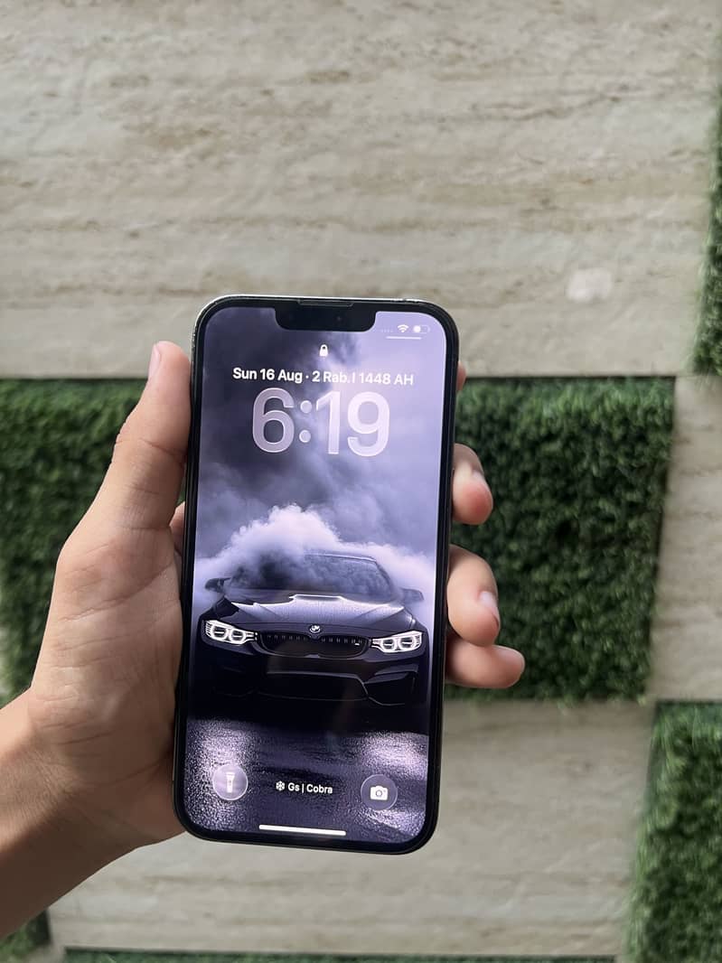 Apple iPhone 13 Pro 4