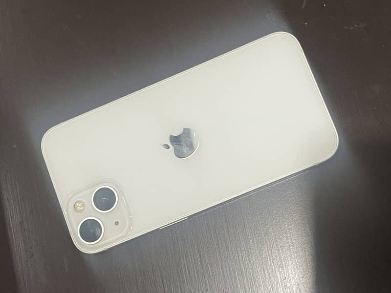 Apple iPhone 13 0