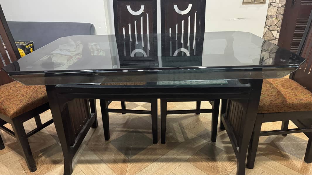 Dining Table + Sofa seat 3