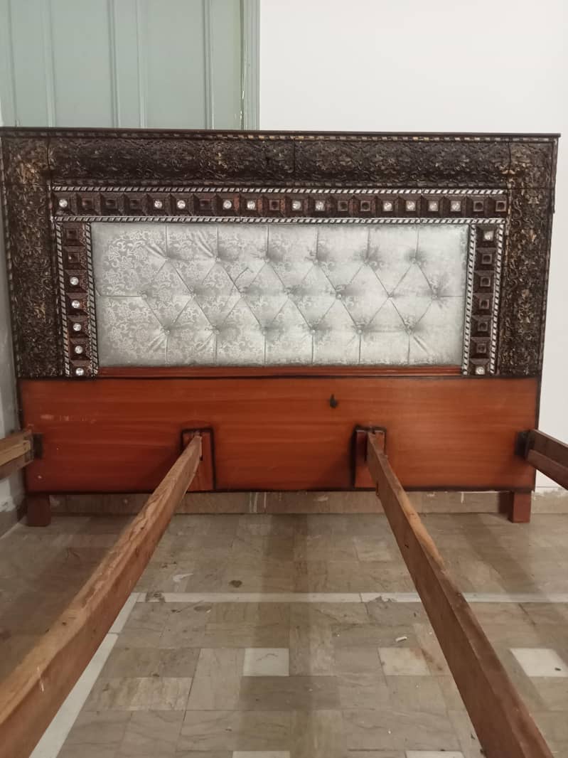 king size bed 1