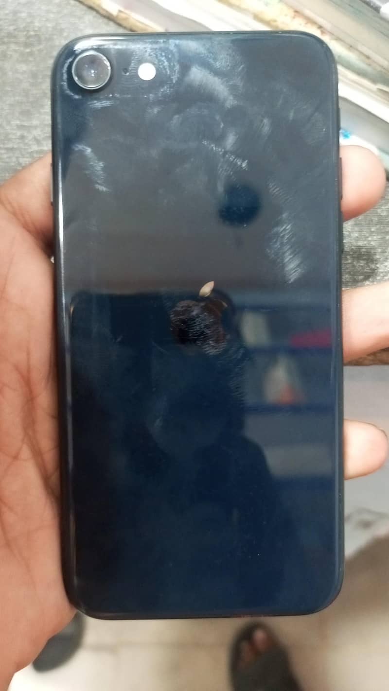 Apple iPhone SE3 2