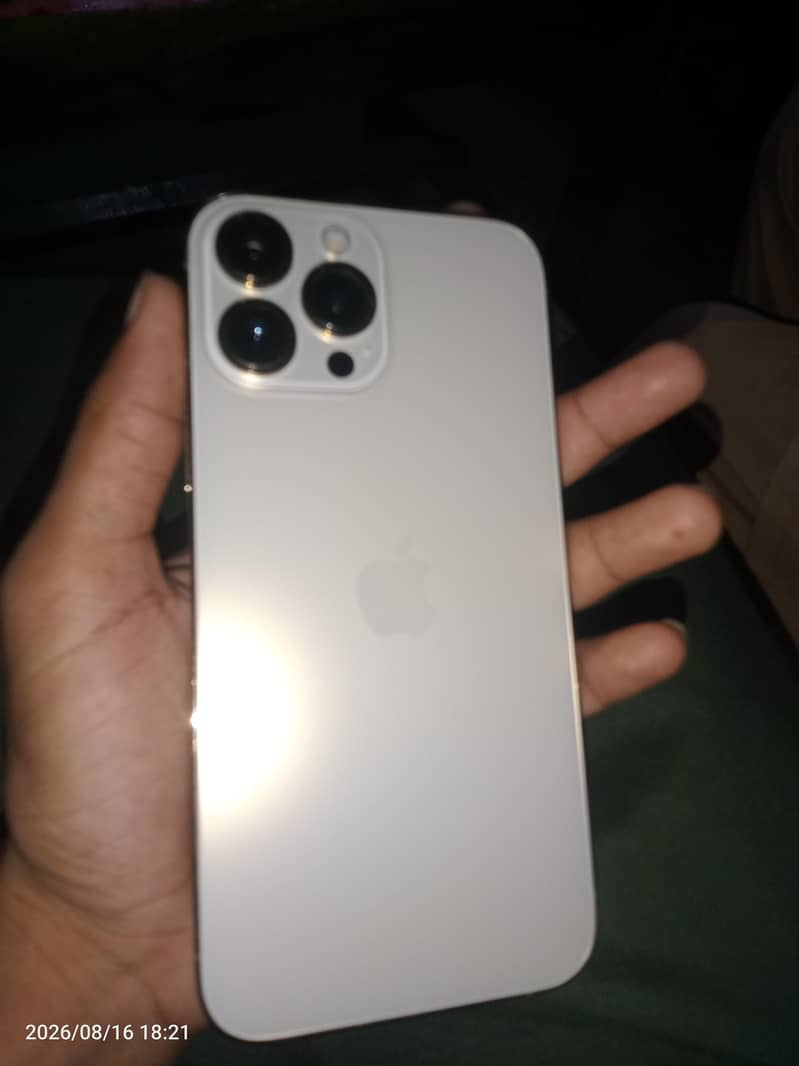 Apple iPhone 13 Pro Max 0