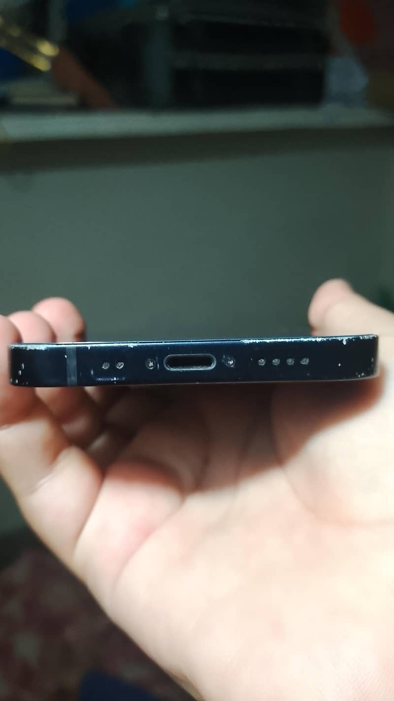Apple iPhone 12 mini 7