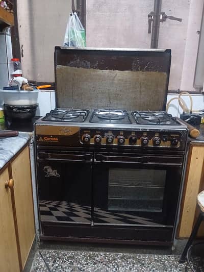 Corona 5-Burner Cooking Range With Oven-Good Working Condition