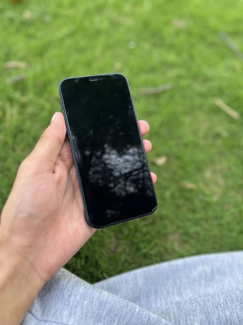Iphone 12 JV 1