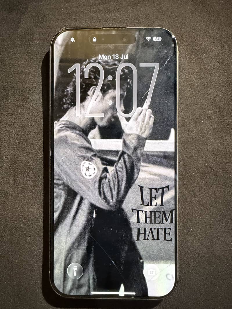 Apple iPhone 16 Pro Max 5