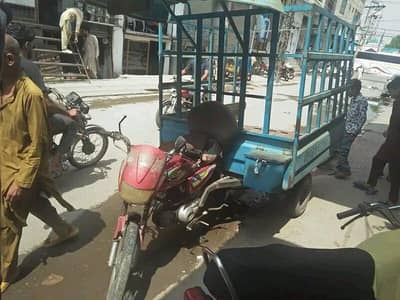 United Loder Rickshaw 2021 100cc 03453417294
