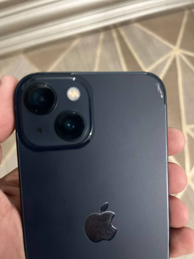 Apple iPhone 13 1