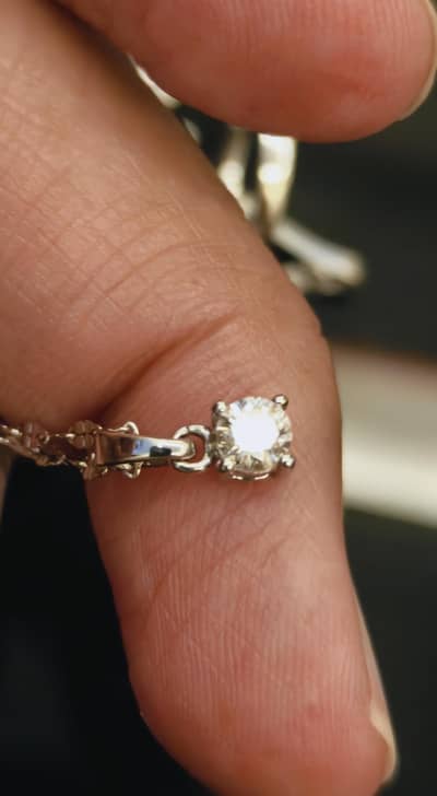 diamond set with white Gold