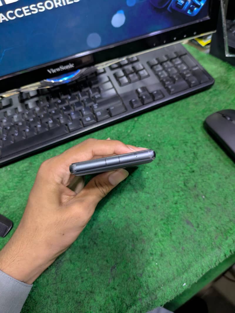 Google Pixel 7a 6