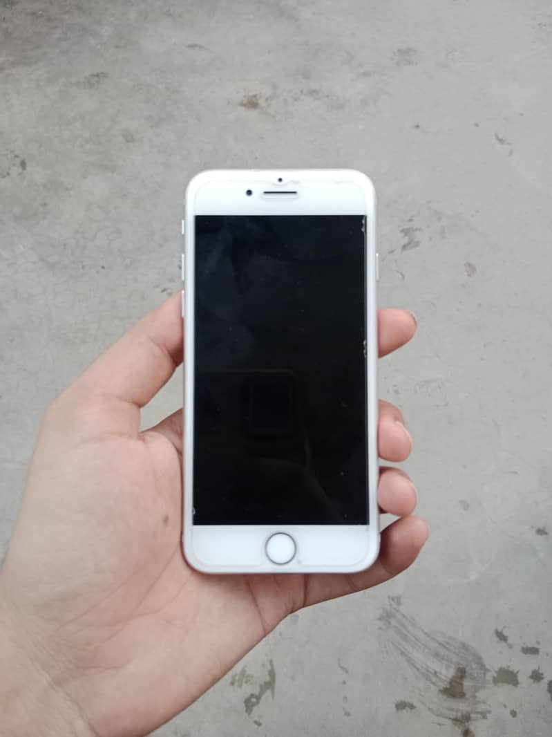 Apple iPhone 7 1