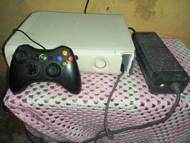 Xbox 360 with 1 wire controller 0