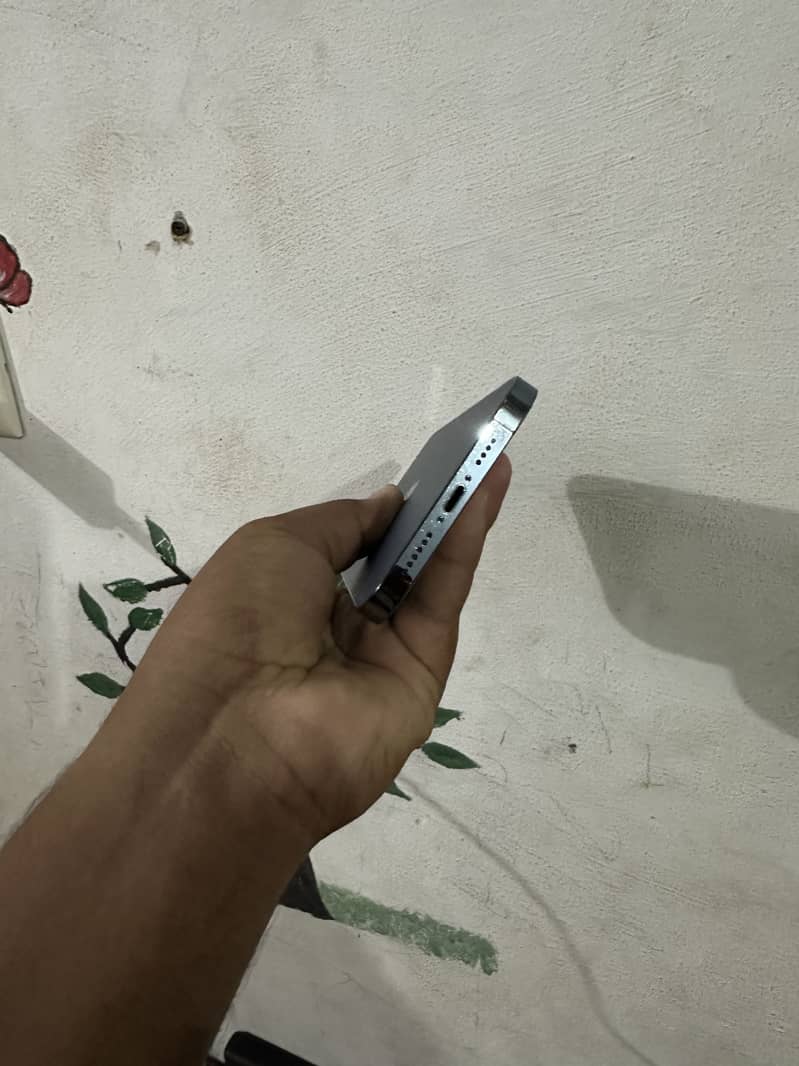 Apple iPhone 12 Pro Max 4