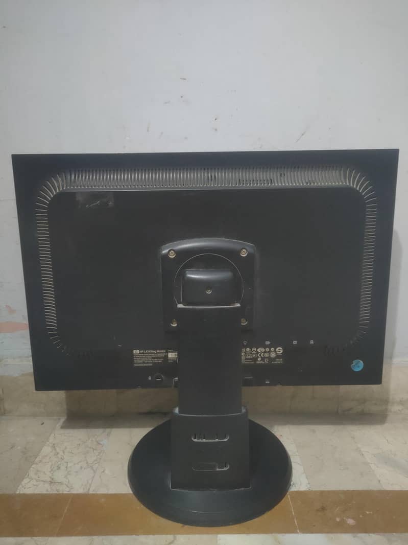 hp moniter 1
