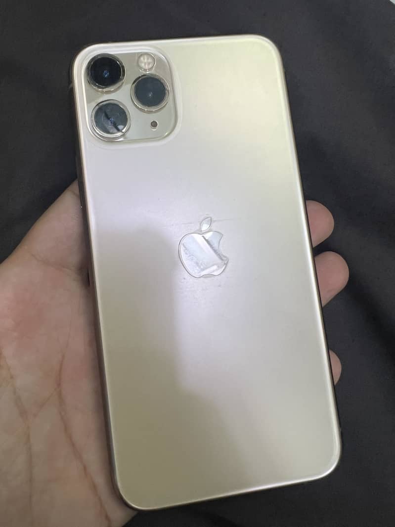 Apple iPhone 11 Pro 4