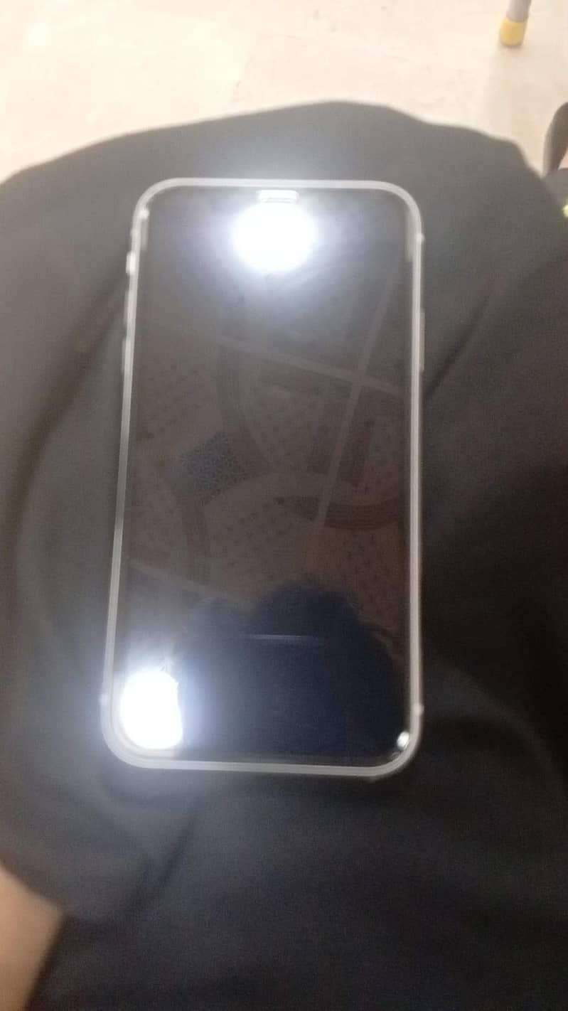 Apple iPhone 11 1