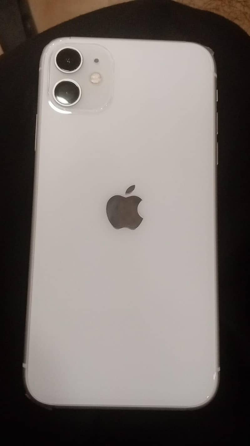 Apple iPhone 11 3
