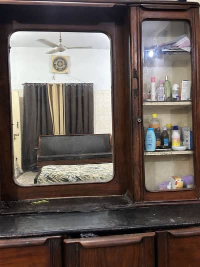 DRESSING TABLE