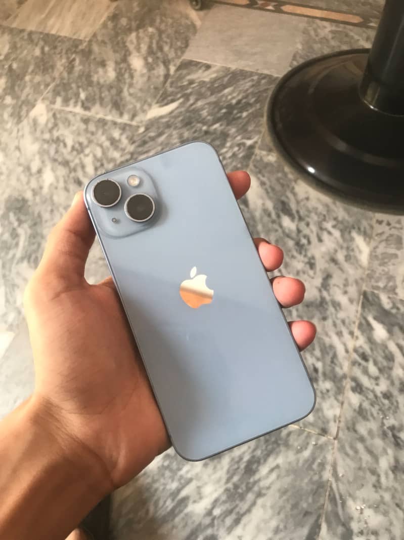 Apple iPhone 14 3