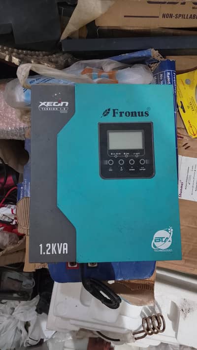 Fronus 1.2kw solar inverter