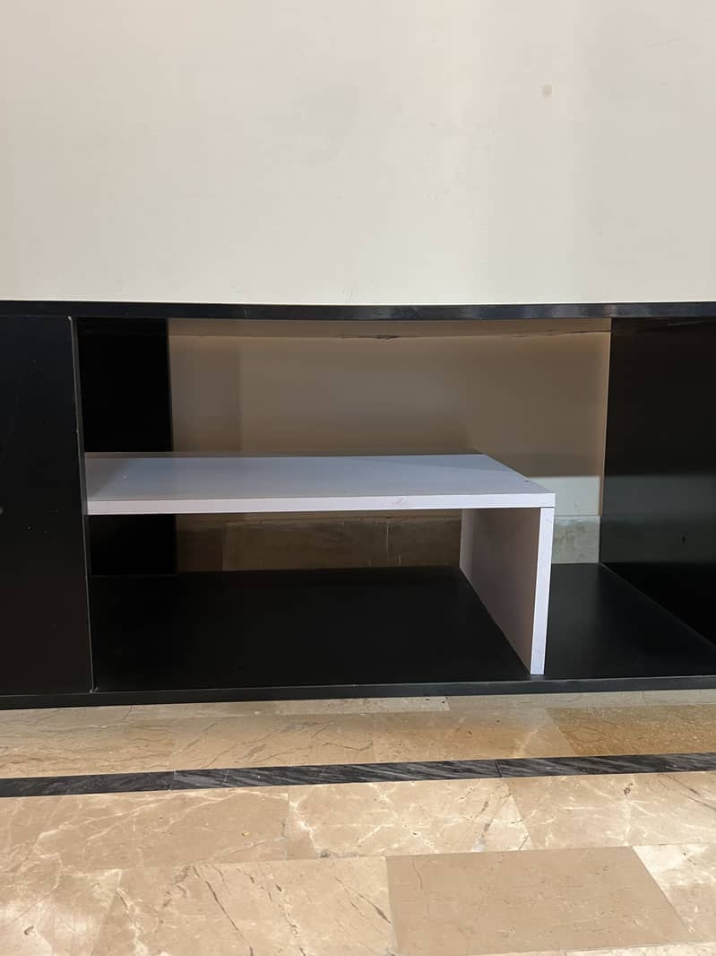 Center tables 7