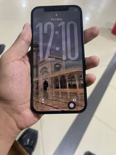 Apple iPhone 12