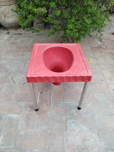 Squat Toilet, Toilet Footstoll