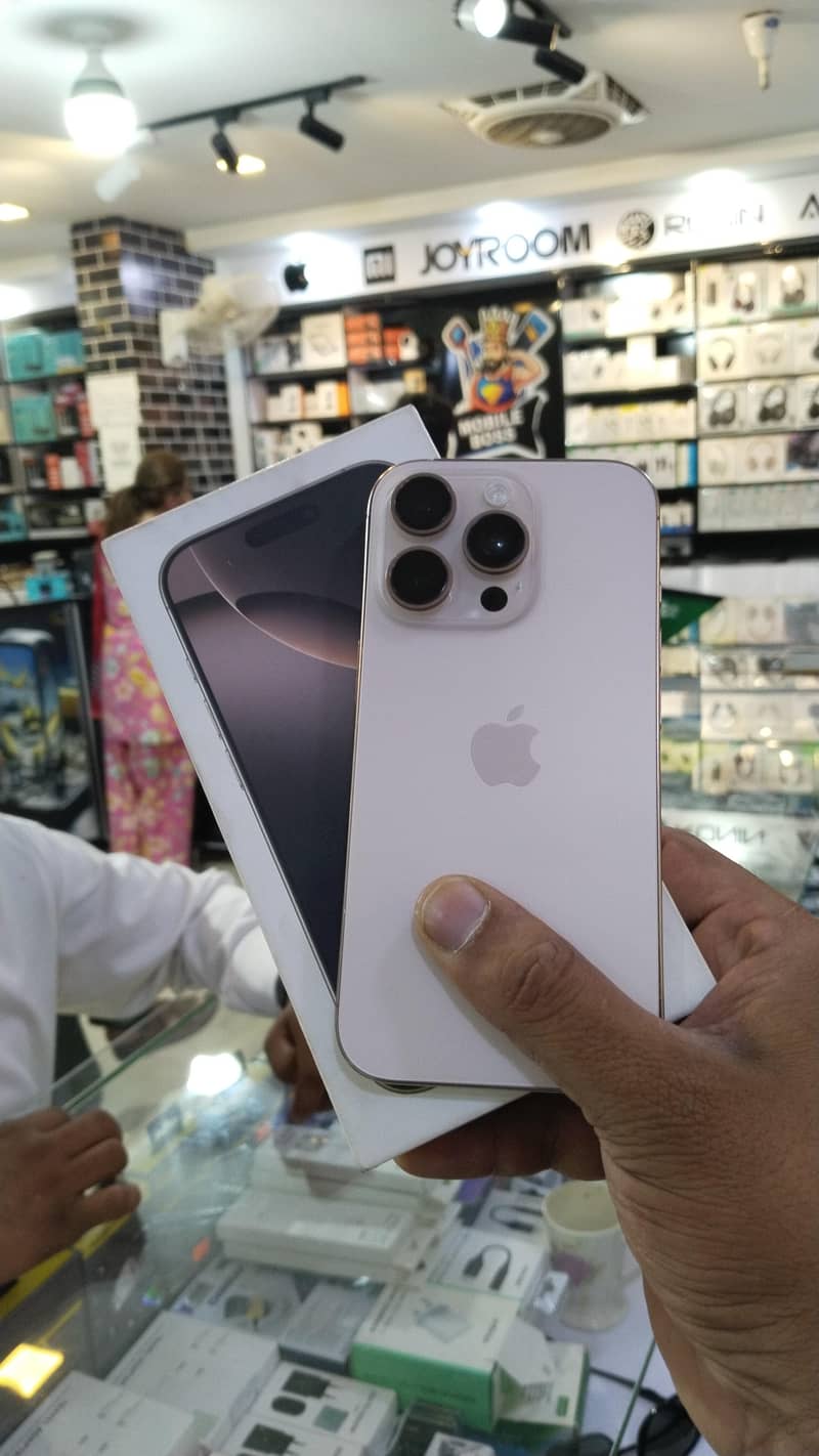 Apple iPhone 16 Pro 5