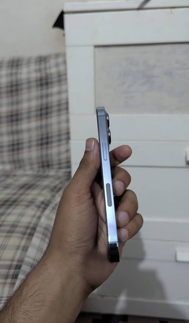 Apple iPhone 13 Pro 3