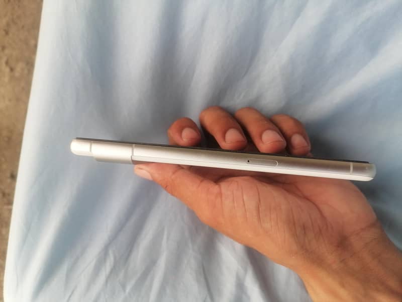 Google Pixel 7 5