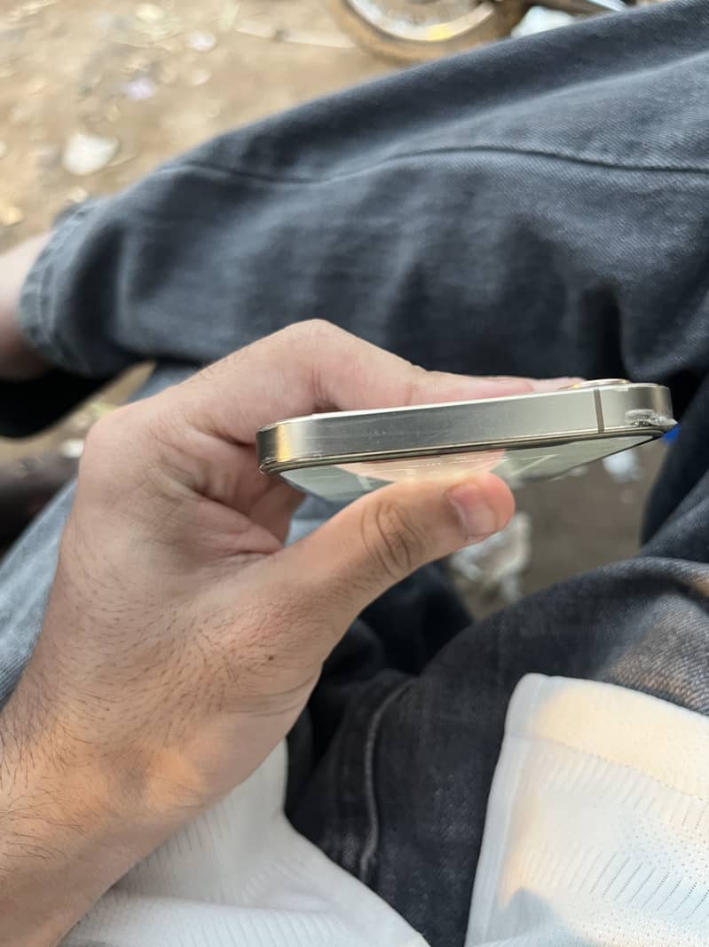 Apple iPhone 12 Pro 4