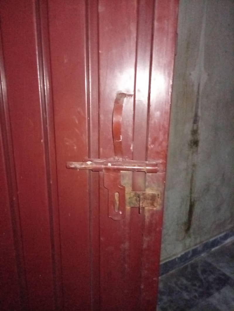 solid iron door 0