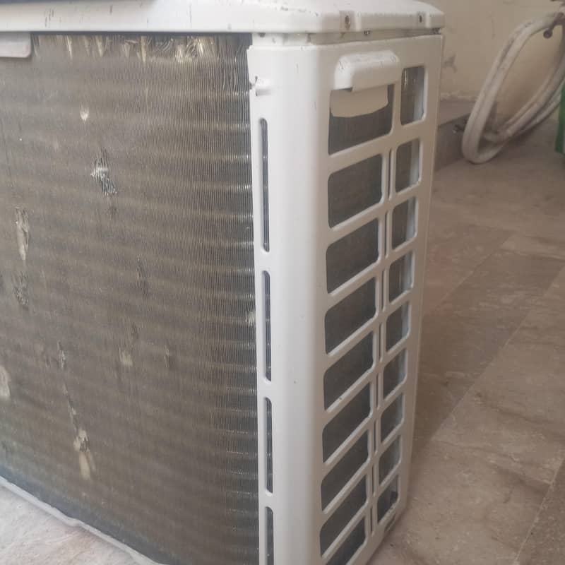 orient DC invertor AC 3