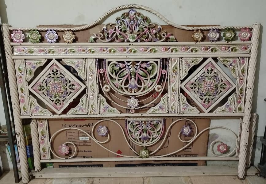 iron Bed 4