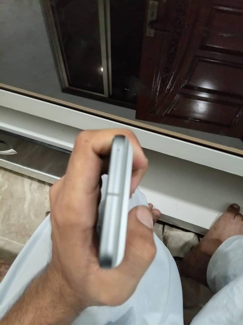 Google Pixel 8 1