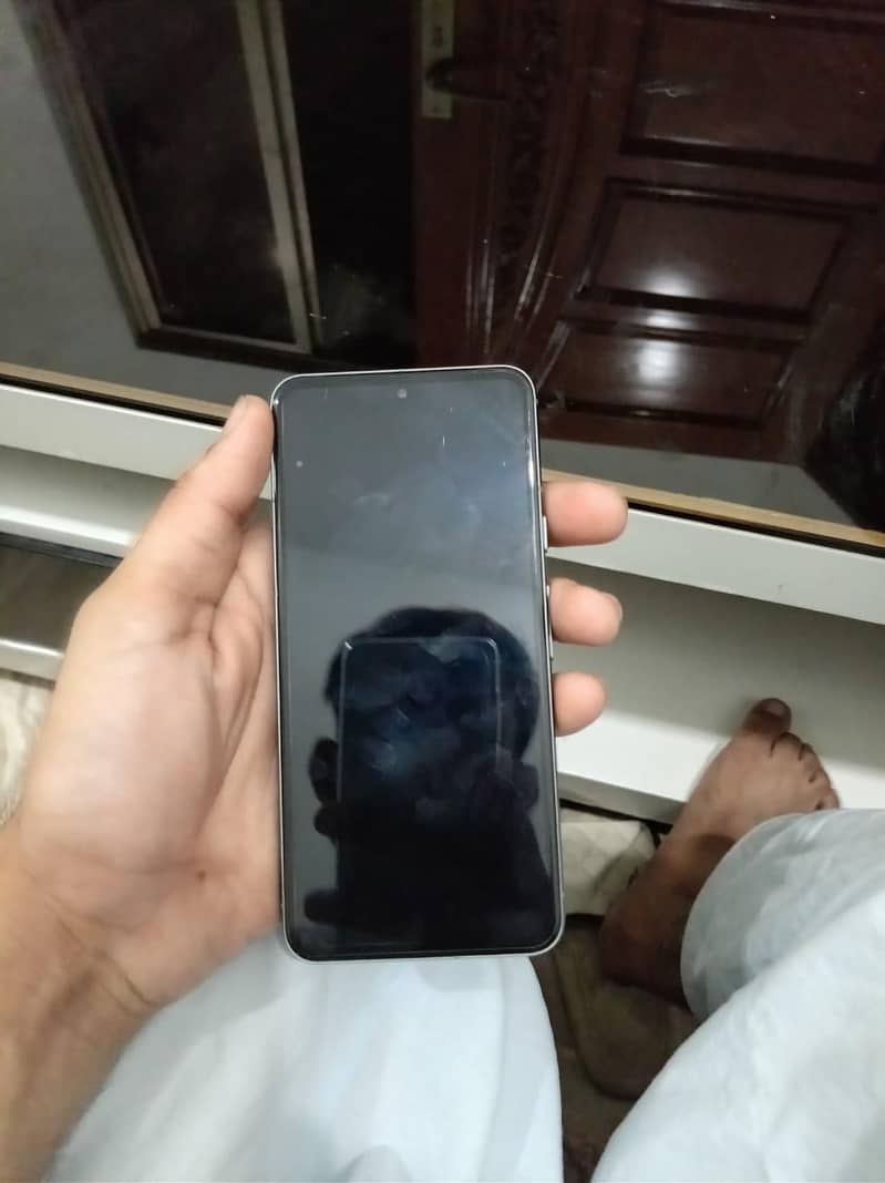 Google Pixel 8 4