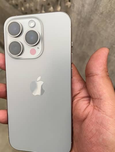 Apple iPhone 15 Pro