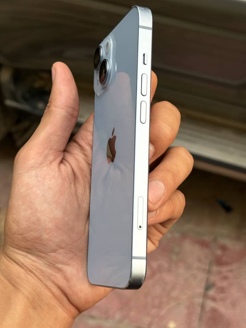 Apple iPhone 14 7