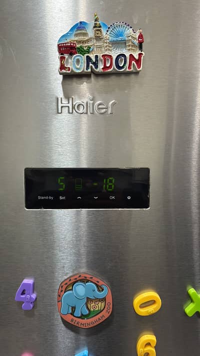 HRF 420FDX Bottom Freezer No Frost nicely used almost new