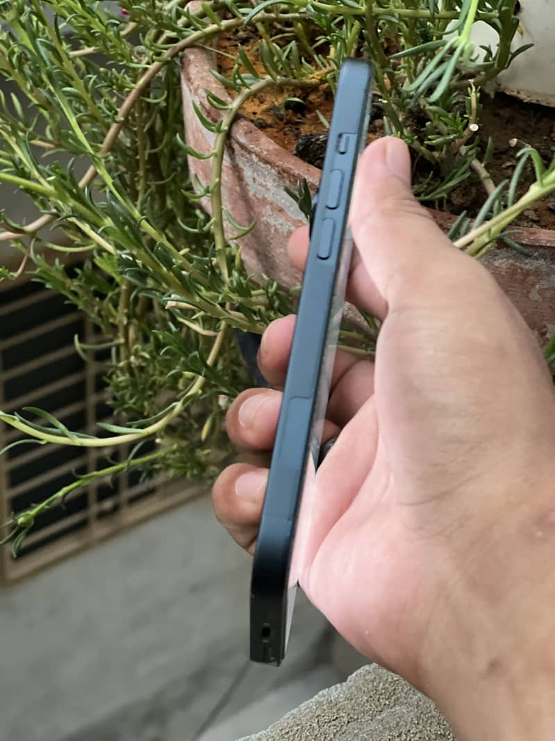 Apple iPhone 14jv 3