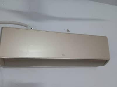 TCL T5 New Ac 8 month used only brand new