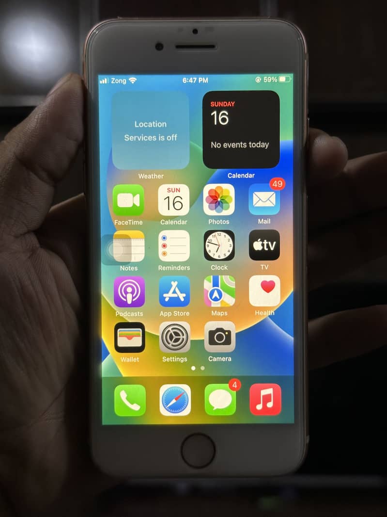 Apple iPhone 8 1