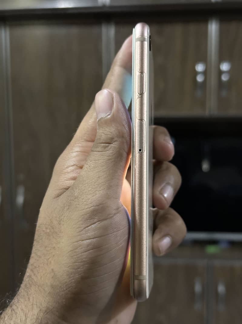 Apple iPhone 8 2