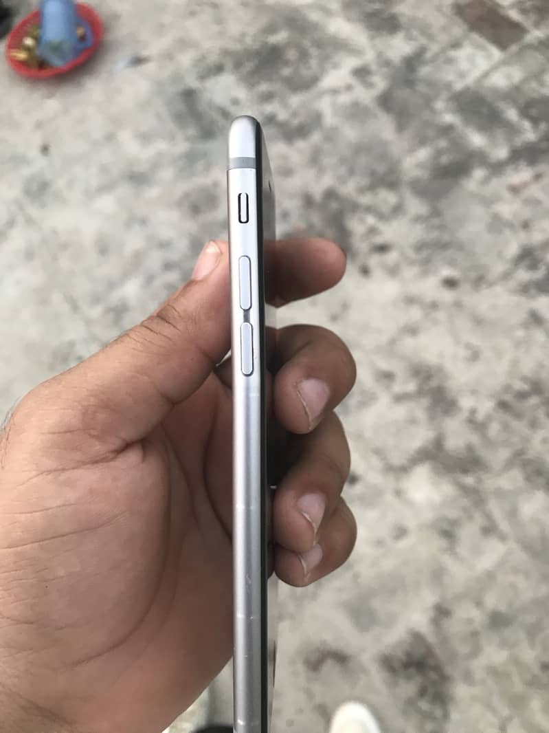 Apple iPhone 6 1