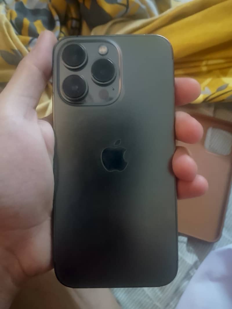 Apple iPhone 13 Pro 0