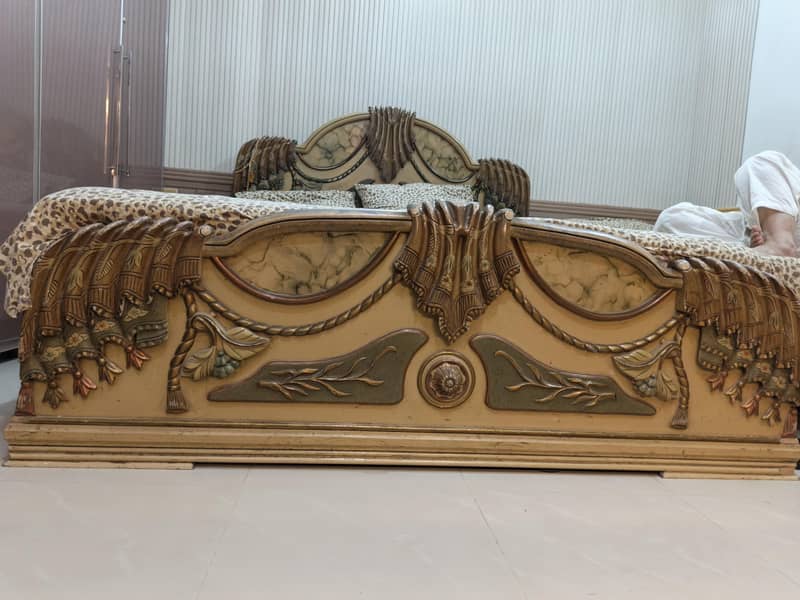bedroom bed 2