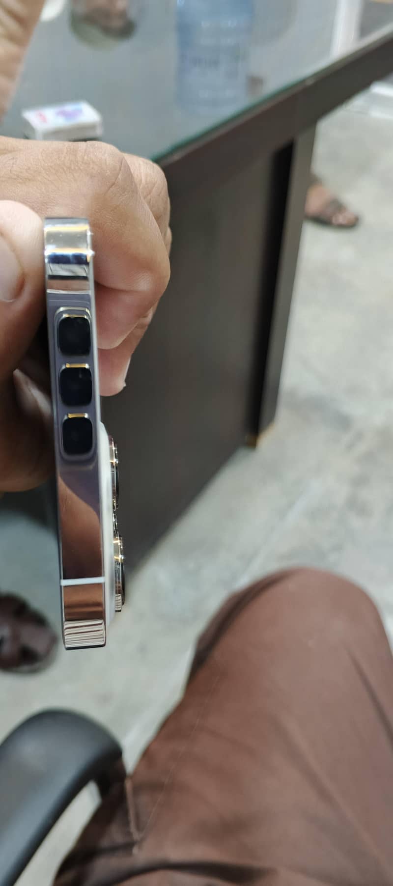 Apple iPhone 13 Pro Max 4