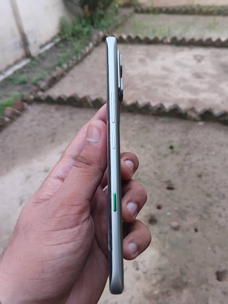 Infinix Note Edge 5