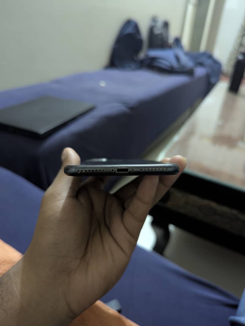 Apple iPhone 7 Plus 7